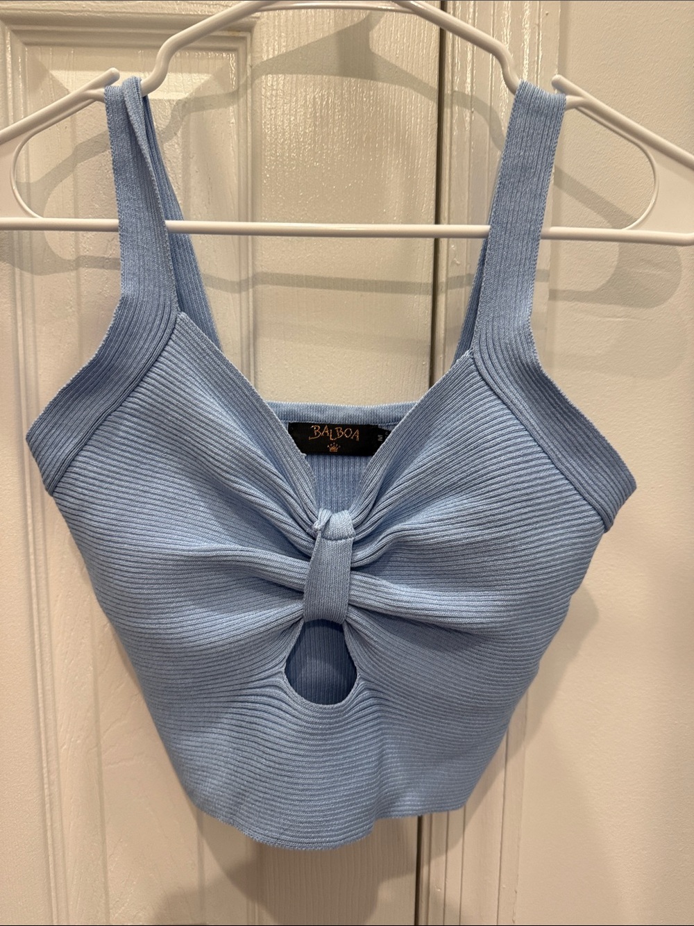 Balboa Light Blue Ribbed Knot Front Crop Tank. Size medium